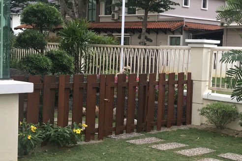 Hardscape-Wooden Fence